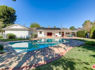 17822 Community St, Northridge, CA 91325