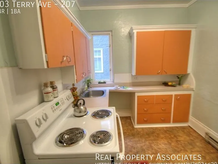 403 Terry Ave #207 — Photo 3