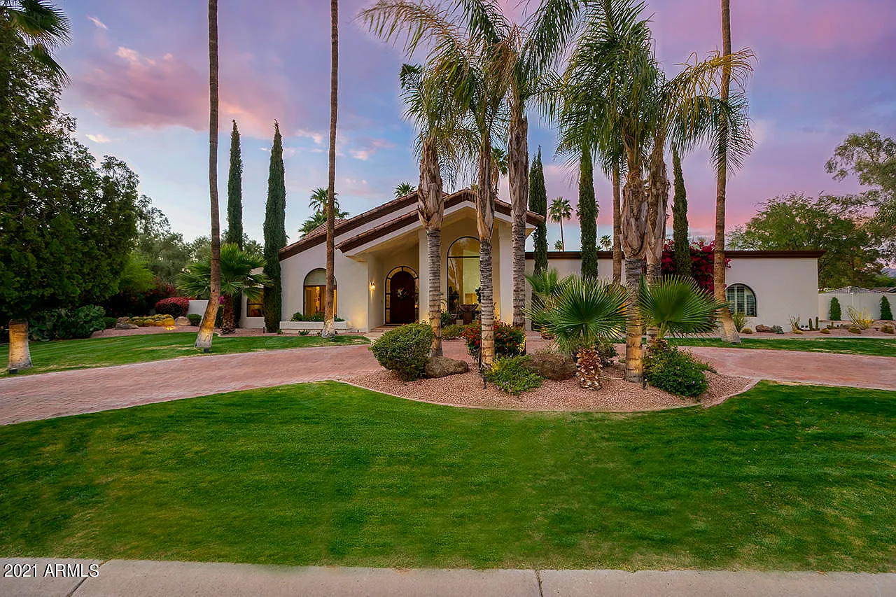 4 bed, 4286 sqft, $6,995 — Photo 2