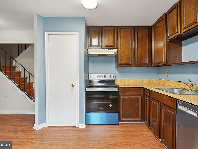 10258 Quiet Pond Ter — Photo 4