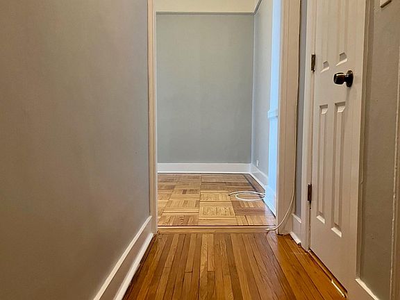 5th image of 360 E 205th St #1B