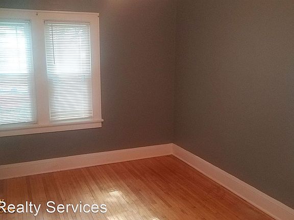 3rd image of 4236 Emerson Ave N #1