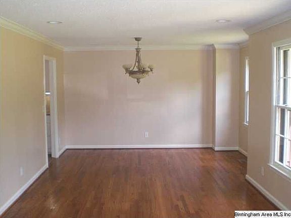 4th image of 1005 Ivy Creek Trl