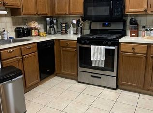 825 Riverside Ave #A1, Lyndhurst, NJ 07071