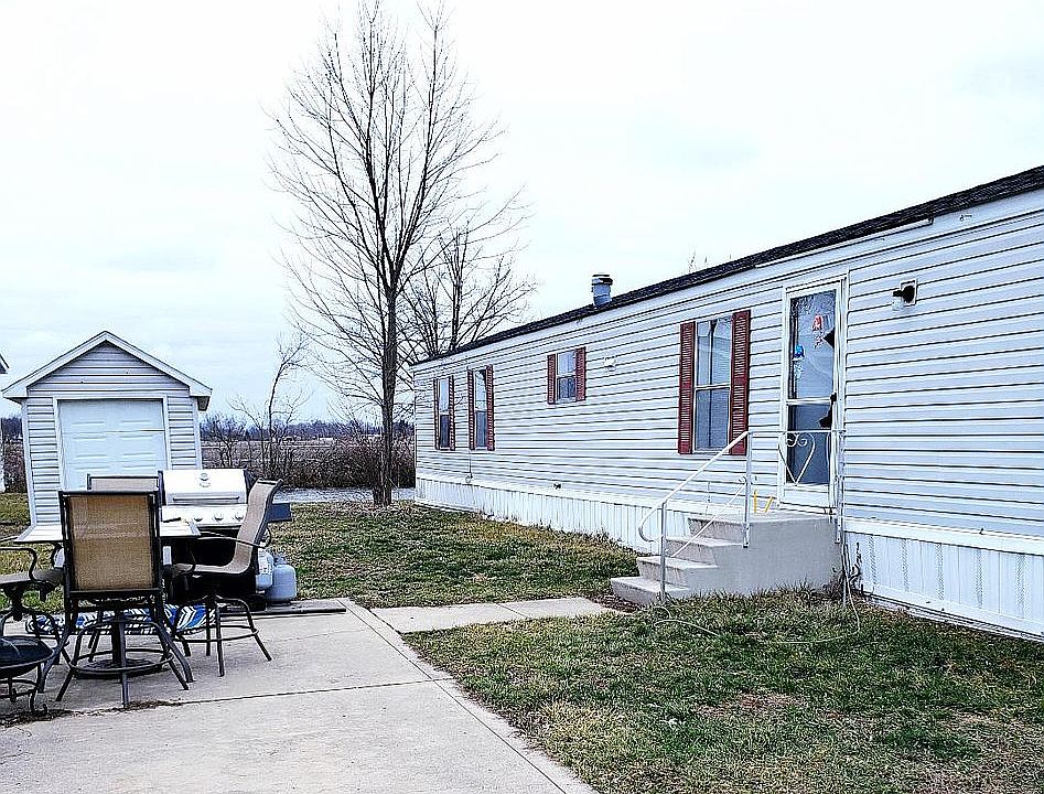 1st image of 2534 Autumn Lake Dr