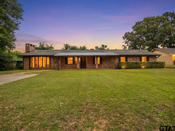 3007 Royal Dr, Kilgore, TX 75662