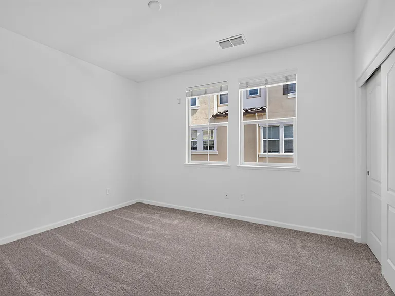630 Barcelona Loop — Photo 14