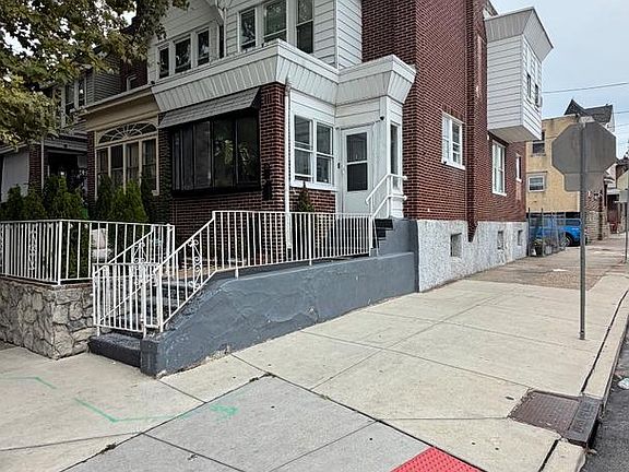 2nd image of 549 E Cheltenham Ave