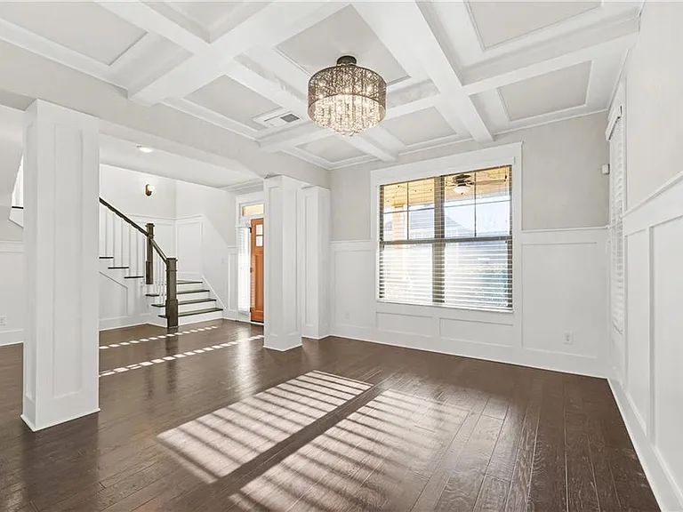 2439 Muirfield Pl — Photo 8
