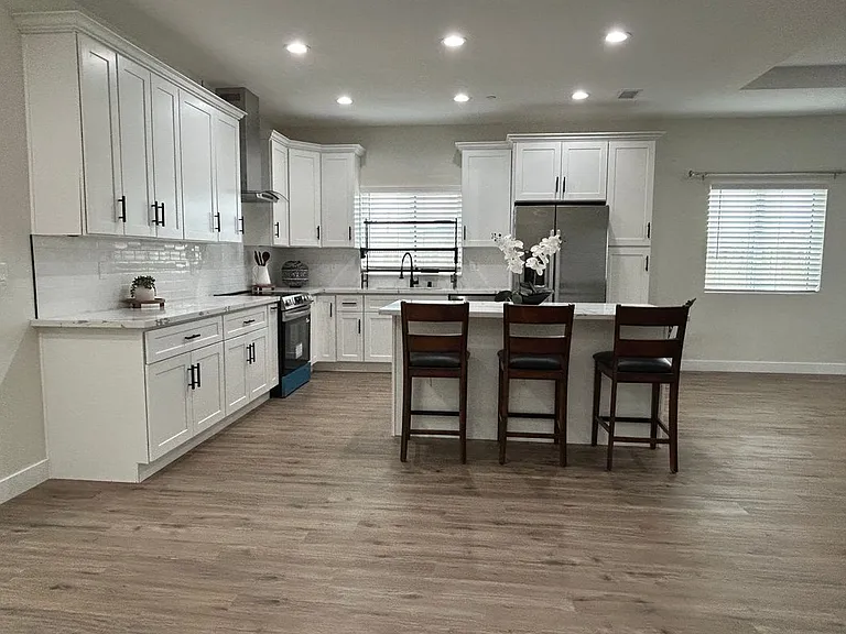 9019 Evelyn Ave — Photo 24