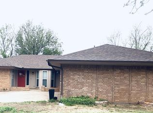 609 Belmont Dr, Dumas, TX 79029