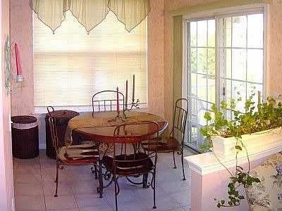 Breakfast Area at 3207 Knox Court Warwick PA 18974 in Heritage Creek