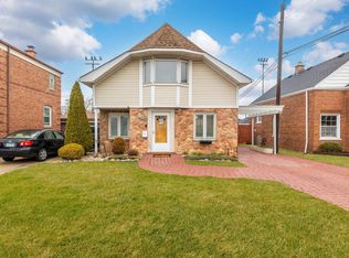 5124 W 64th St, Chicago, IL 60638