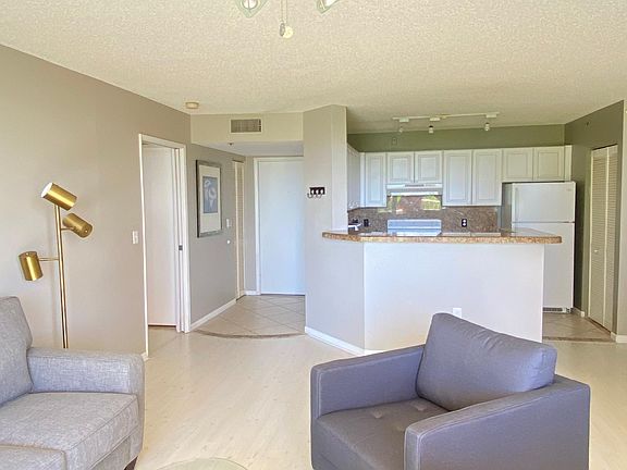 3rd image of 19601 E Country Club Dr APT 404