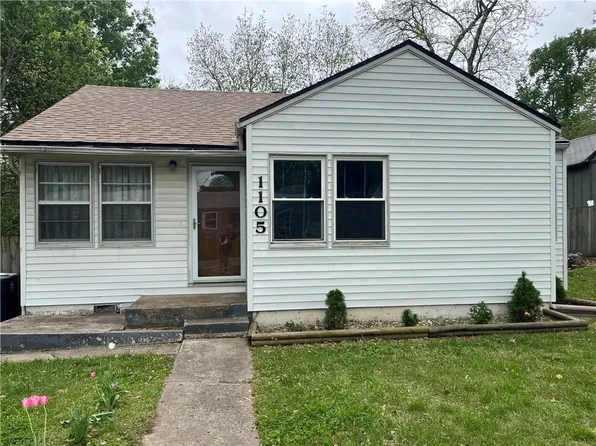 1105 NE 44th St, Kansas City, MO 64116