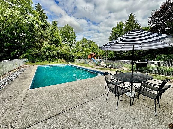 2nd image of 5935 W 220th St