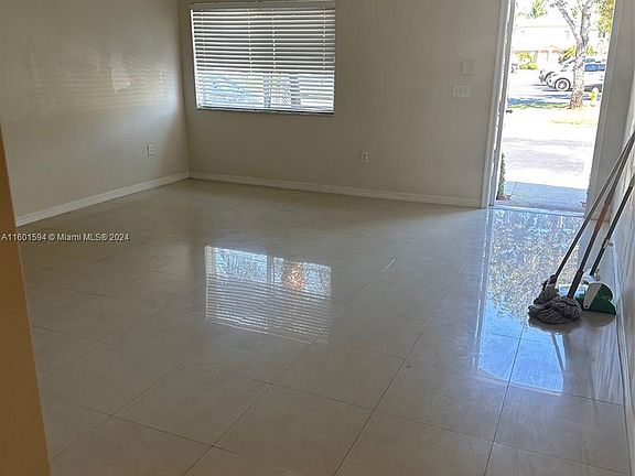 2nd image of 2310 SE 23rd Ave #2310