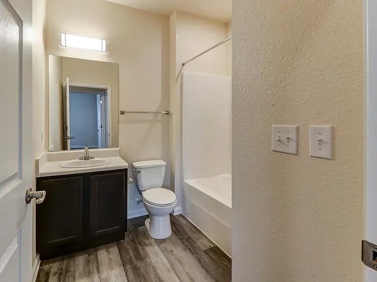 West Way I Apartments — Photo 27