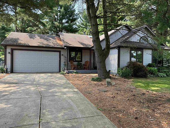 2nd image of 23172 Arbor Pointe Dr