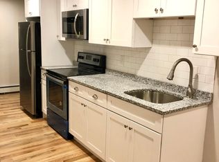 40 School St #3, Gloucester, MA 01930