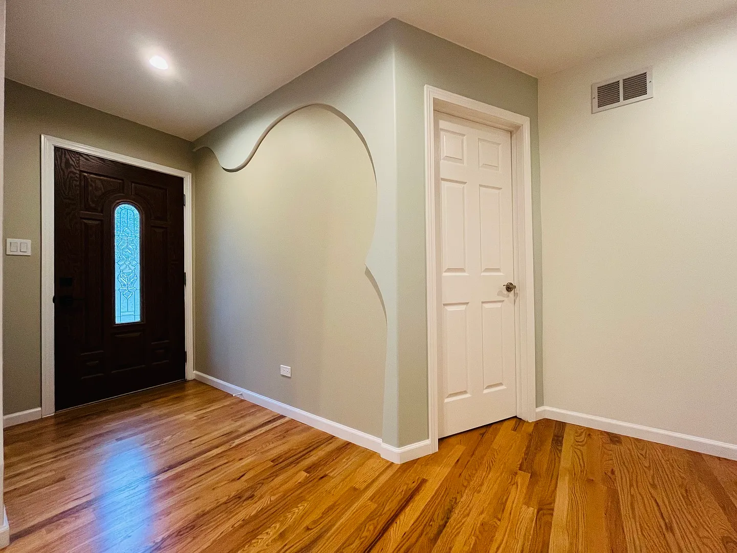 4 bed, 3.0 bath, $3,300 — Photo 4