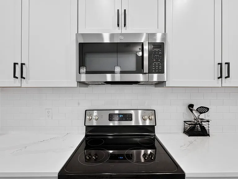 4064 Via Sienna Cir — Photo 9