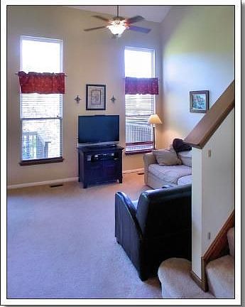 5th image of 173 Aspen Ct