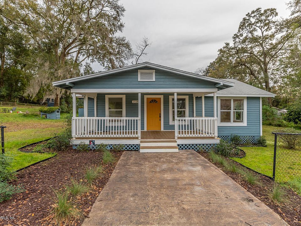 1st image of 2124 Jayson Ave