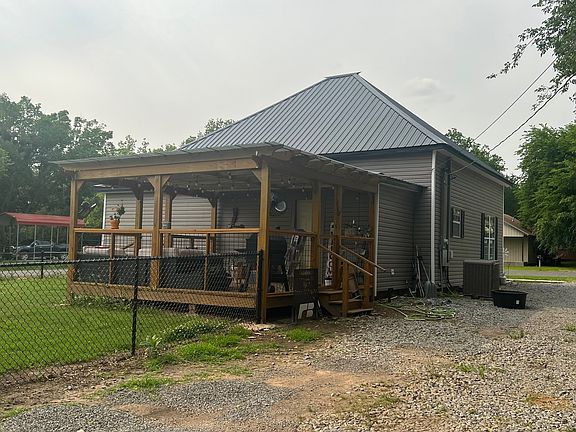 3rd image of 212 W Blair Ave