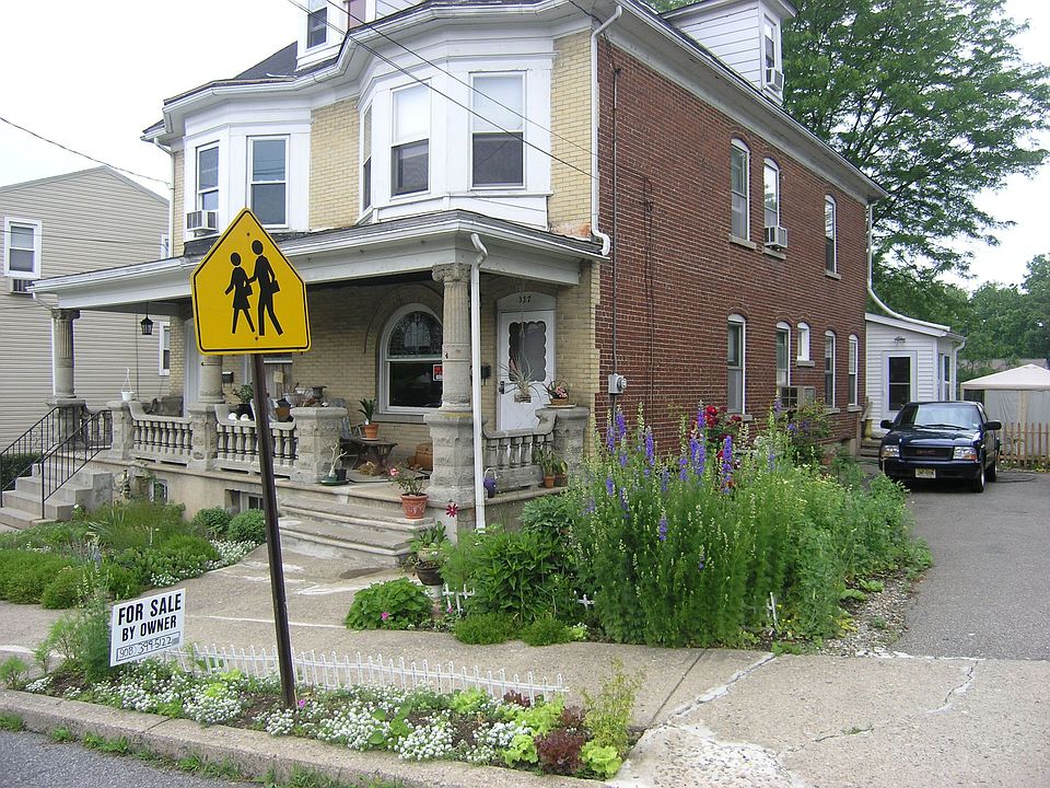 327 Duplex on Right