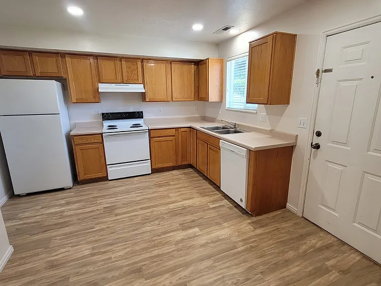 1428 W 1650 N #1601 — Photo 6