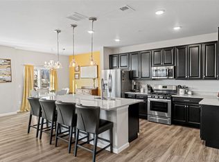 24846 E Calhoun Pl UNIT B, Aurora, CO 80016