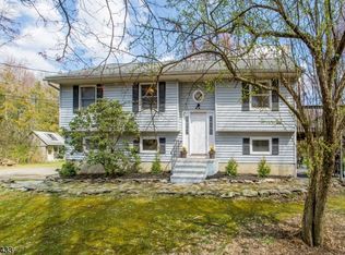 60 Barbertown Idell Rd, Frenchtown, NJ 08825