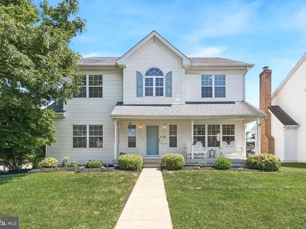 1928 Armstrong Ave, Morton, PA 19070