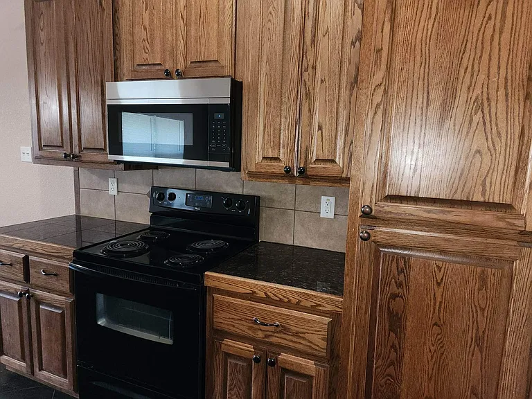 501 Straws Mill Rd — Photo 5