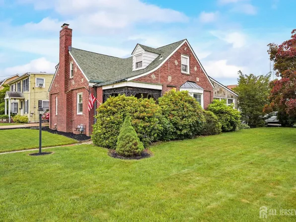 29 Booream Ave, Milltown, NJ 08850