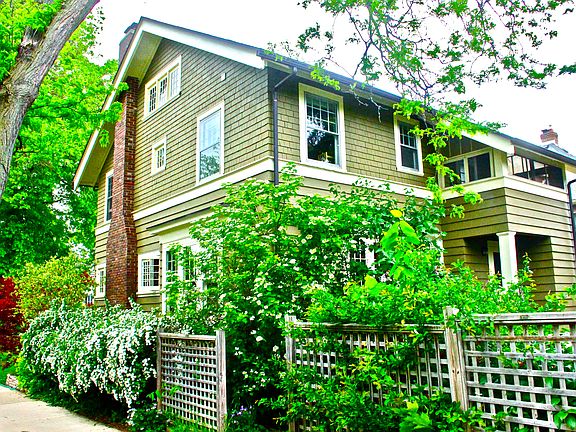 4th image of 1933 West Lawn Ave
