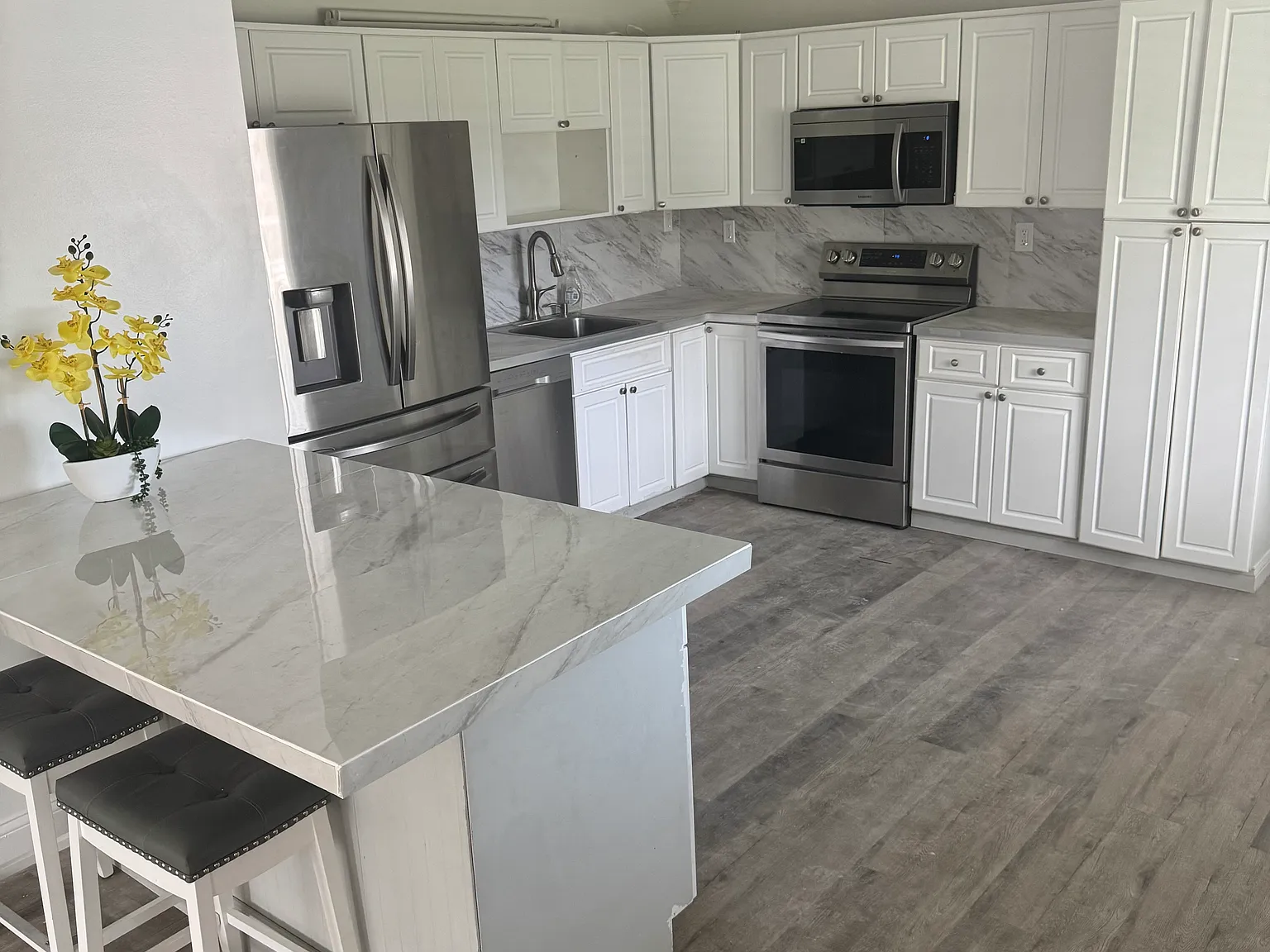 8151 SW 7th St — Photo 4