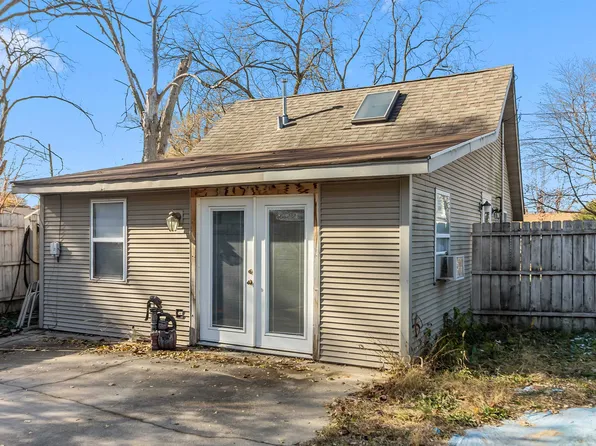 2822 Sewell St, Rockford, IL 61109