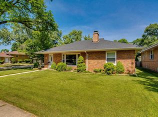 8557 Kedvale Ave, Skokie, IL 60076