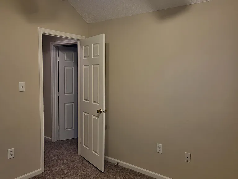 166 Parkview Rd — Photo 15