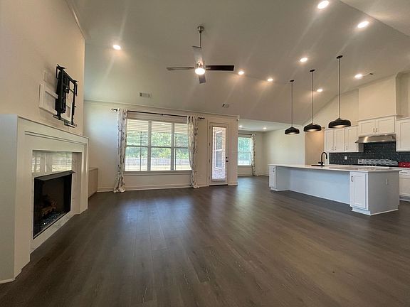 3rd image of 3368 Blooming Grove Rd #3368