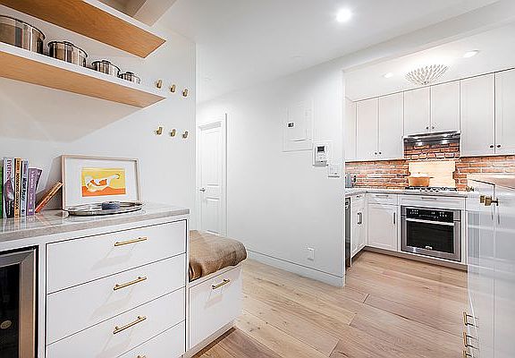 4th image of 430 E 77th St APT 2F