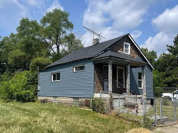 13821 Gallagher St, Hamtramck, MI 48212