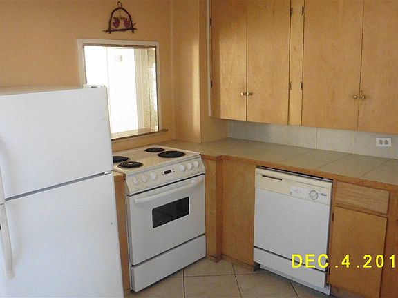 3rd image of 2619 E Everett Ave
