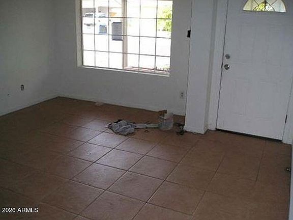3rd image of 2119 W DANBURY Road