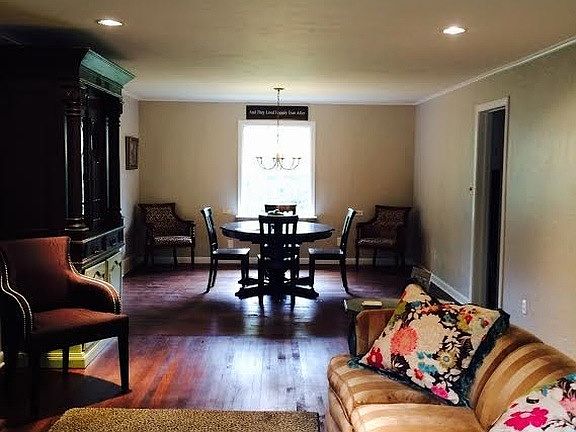 2nd image of 1805 Dorchester Dr