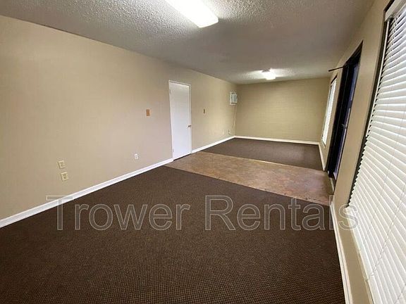 3rd image of 2317 Field St Suite L