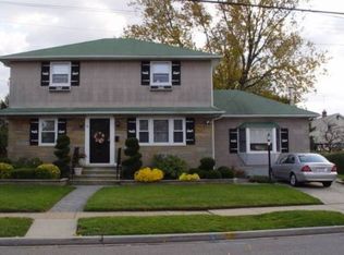 74 Peters Ave, Hempstead, NY 11550