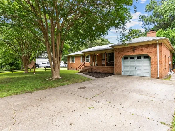 6110 Lyndhurst Ave, Norfolk, VA 23502